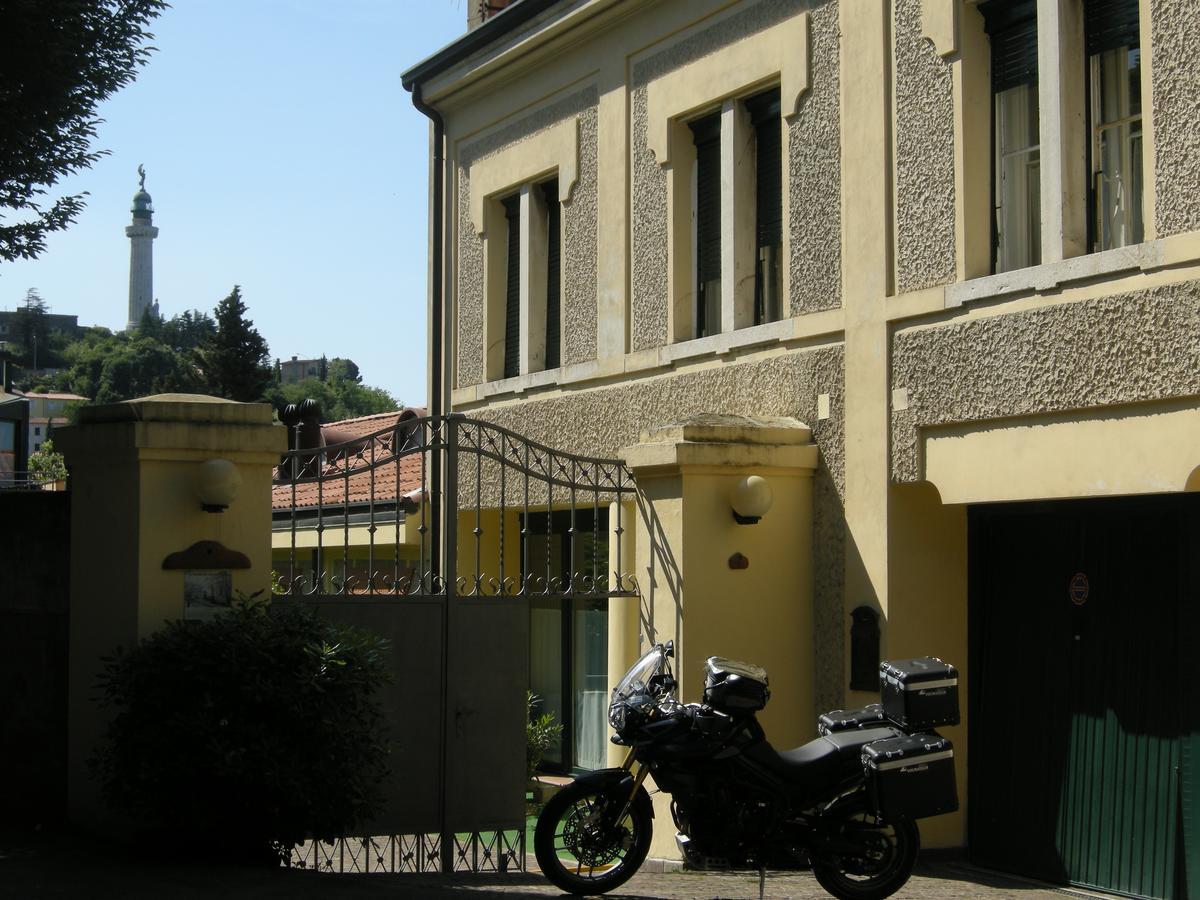 Le Residenze Dei Serravallo Trieste Dış mekan fotoğraf